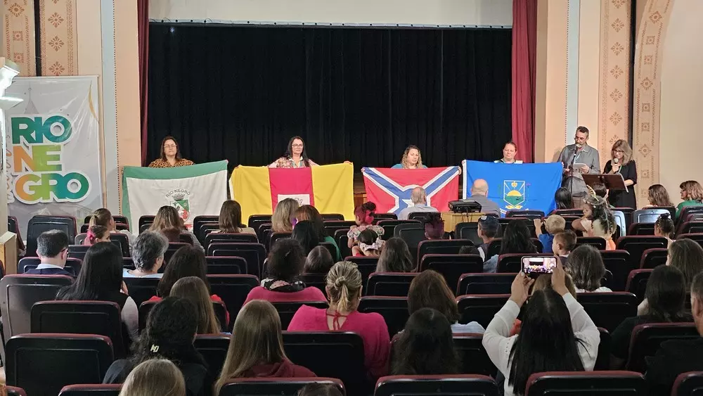 Projeto de prevenção e combate ao bullying é aplicado em escolas de Rio Negro